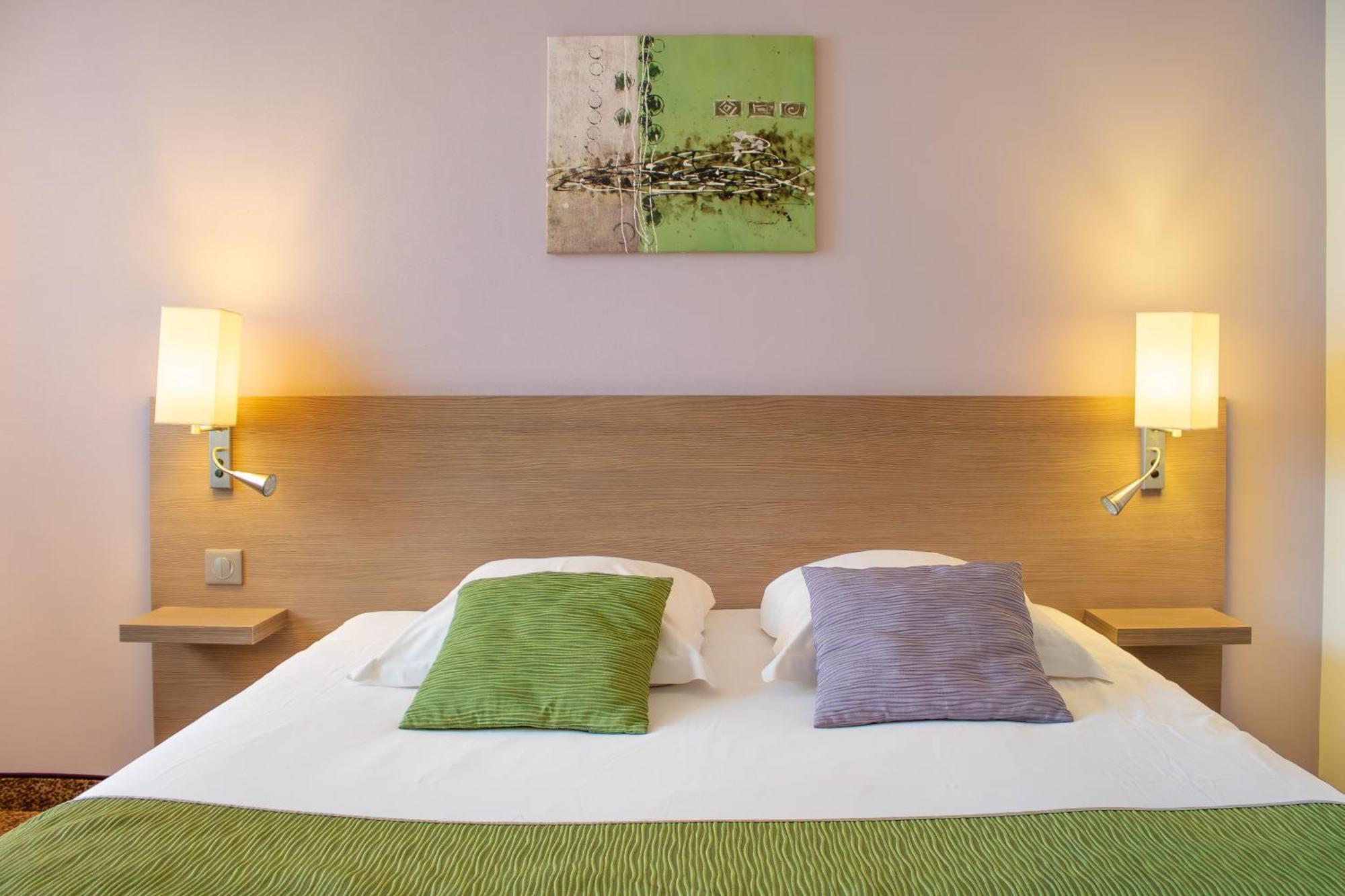 Brit Hotel Châteaudun מראה חיצוני תמונה