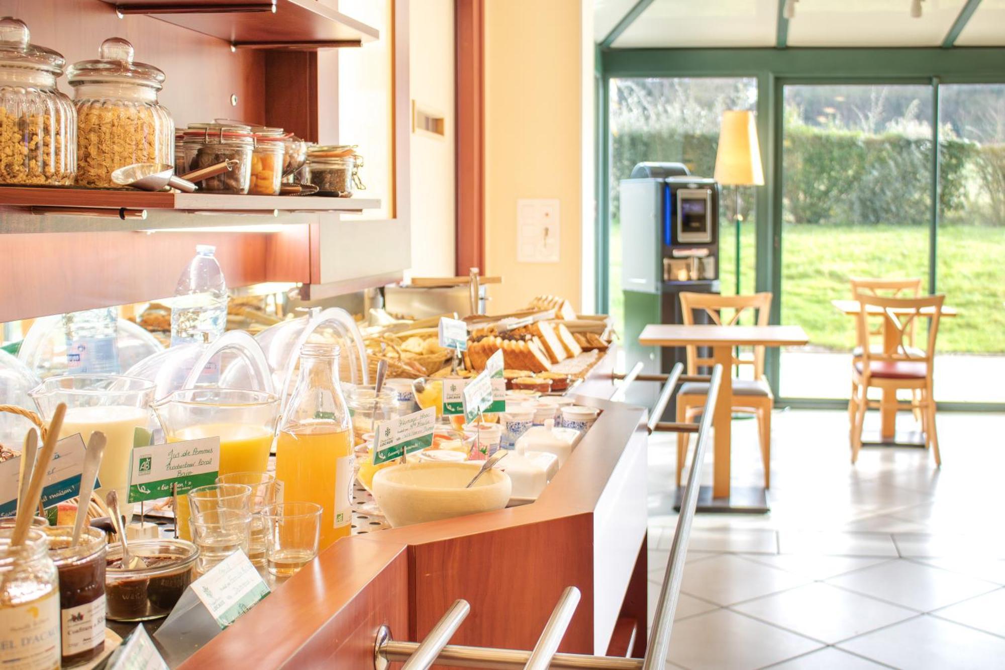 Brit Hotel Châteaudun מראה חיצוני תמונה
