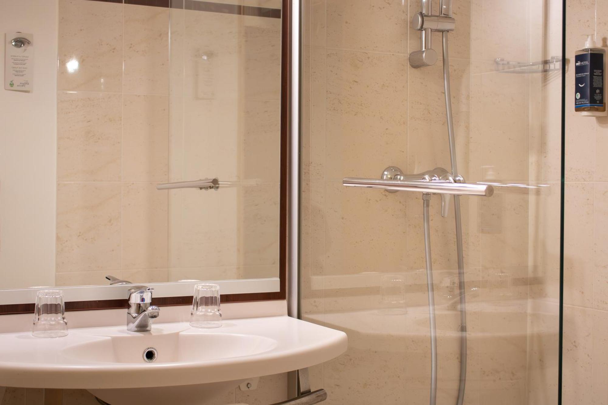 Brit Hotel Châteaudun מראה חיצוני תמונה