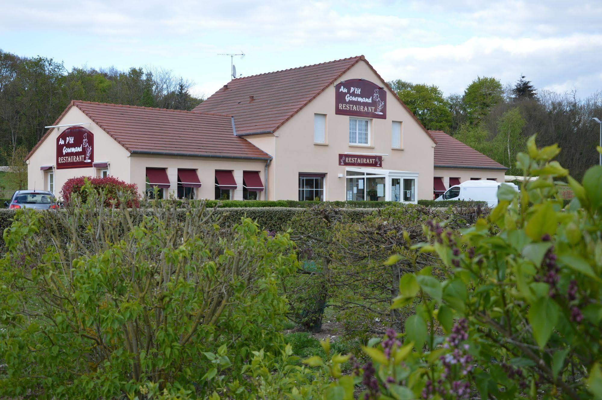 Brit Hotel Châteaudun מראה חיצוני תמונה